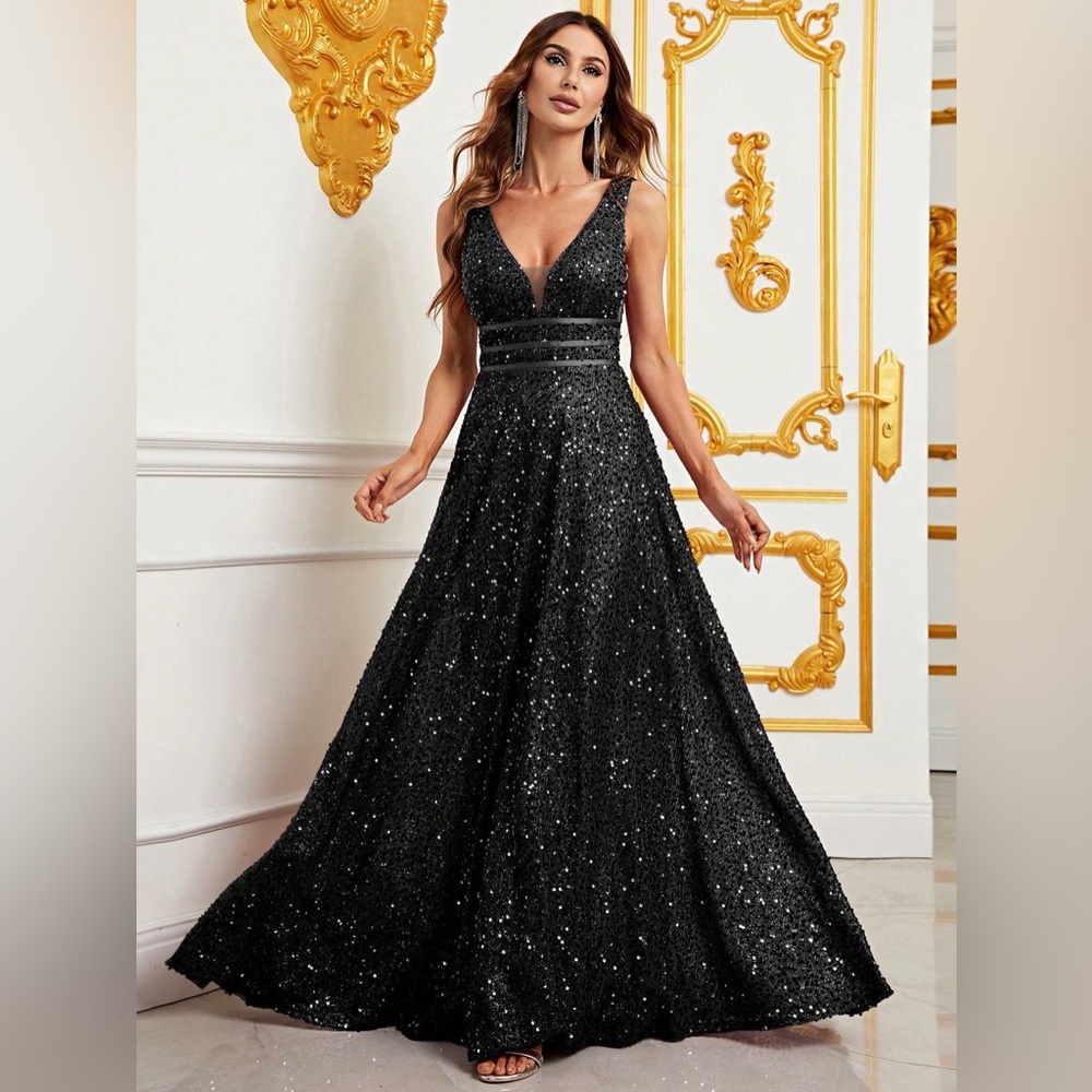 Elegant Black Sequin Prom Dress
